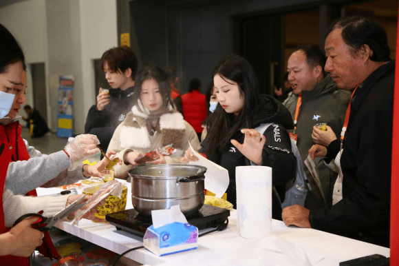 emc易倍：杭州礼品展：聚焦礼业盛事老板洽谈会引领行业交流新篇章(图2)